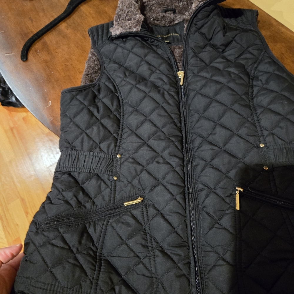 Weatherproof Women's Black Quilted Vest with Gold Accent Small/Chico - Picture 4 of 8